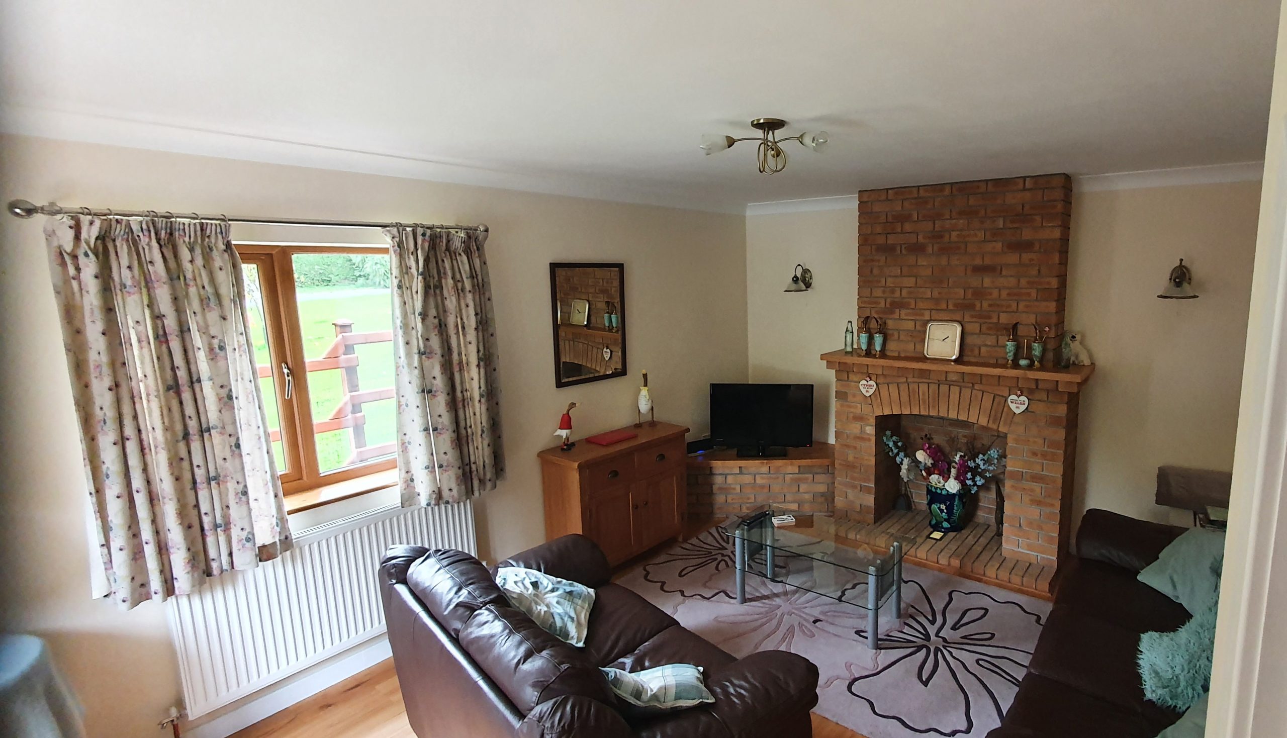 livingroom-ed livingroom-ed